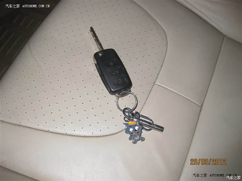 就一代步车，1.6的排量上坡动力不足起步易熄火，空间够用。