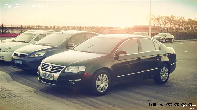 迈腾底盘扎实，车子安全性比较可靠！