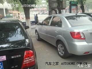 空间紧凑舒适度一般油耗稍高质量可靠值得拥有。