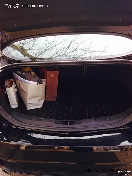 外形漂亮，空间大，高速稳，动力够用，油耗高