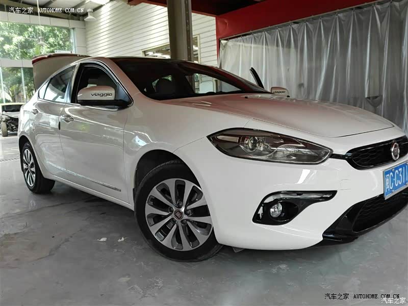 时尚的外观和内饰，带T的动力，爱菲值得托付，照片不多，看我帖