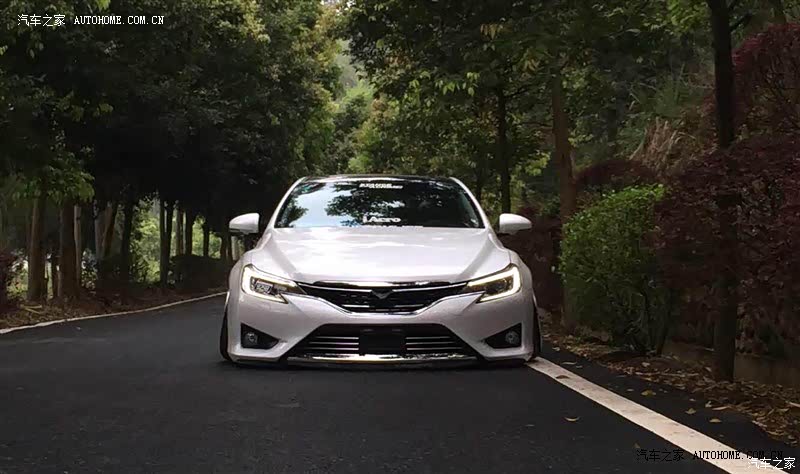 V6果然不是吹的，平顺，虽然没有涡轮增压的突突，但劲儿很足！