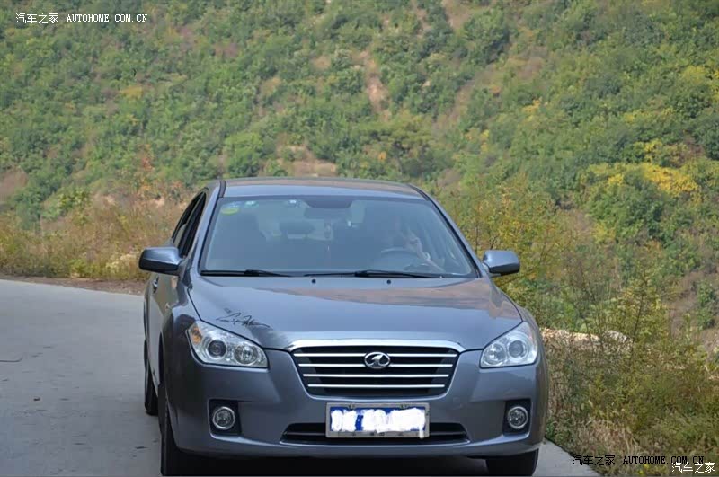 安全系数比较高，6年8万公里没出过大的问题，相对放心。