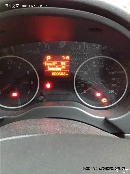 操控不错，舒适性一般，油耗较高。