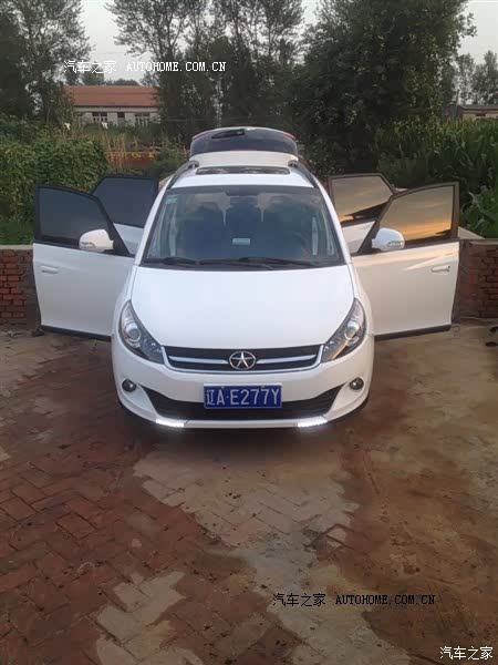 rs是一款很经济实惠的车 空间足够用了 拉货或者家用很好