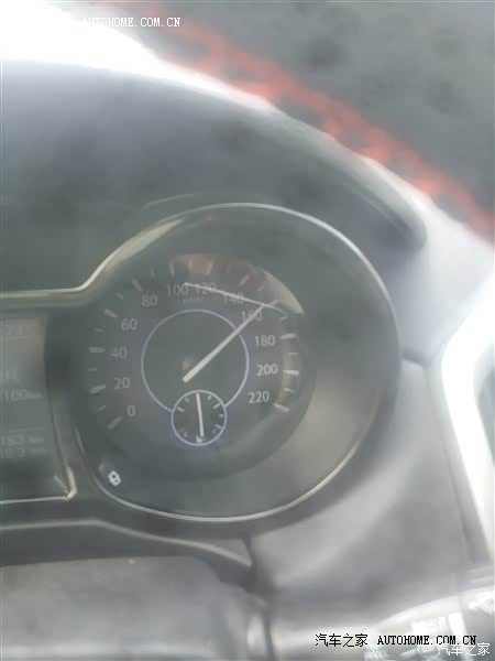 外观这些真的没得说，喜欢大爱。就是跑拦路的异响。