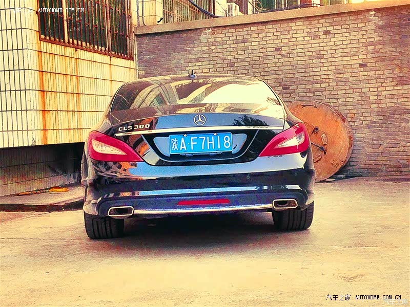 外观漂亮，内饰典雅，做工优良。