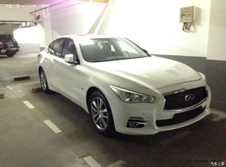 外形酷炫屌炸天，性能驰骋高速很过瘾，空间足够，操控完美！