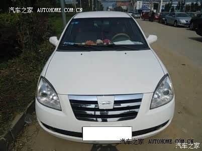 动力充足，起步超快，油耗很少，偶有异响。