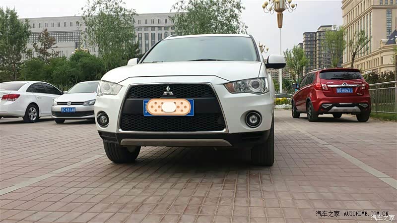 外观漂亮内饰整洁操控出色动力够用油耗尚可提速略慢物有所值！