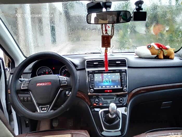 车子不错，外观漂亮，动力也可以，够用。性价比高，比合资车强多