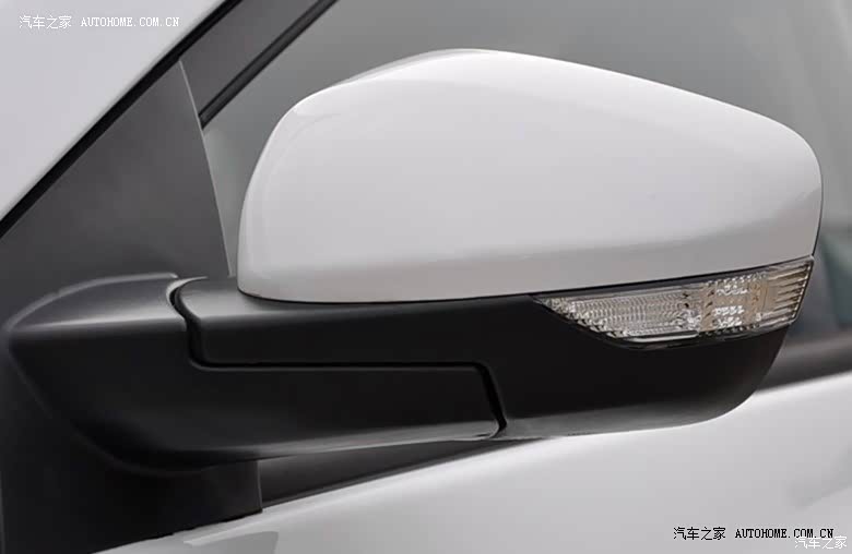 配置上很丰富，外观很时尚